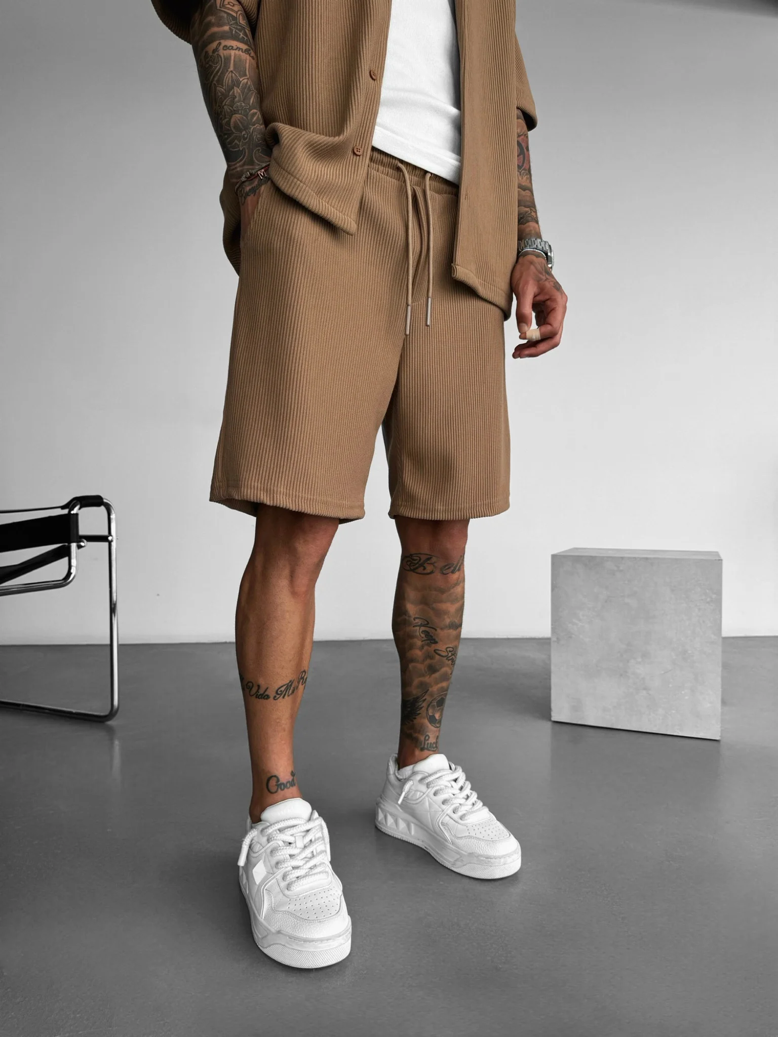 Loose Fit Cord Shorts - Brown - Image 5