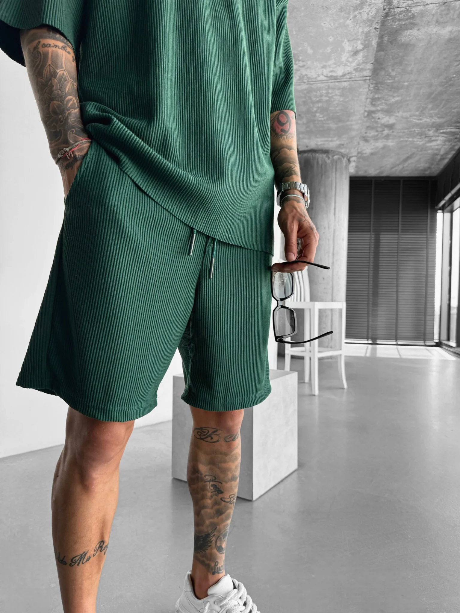Loose Fit Cord Shorts - Green - Image 3