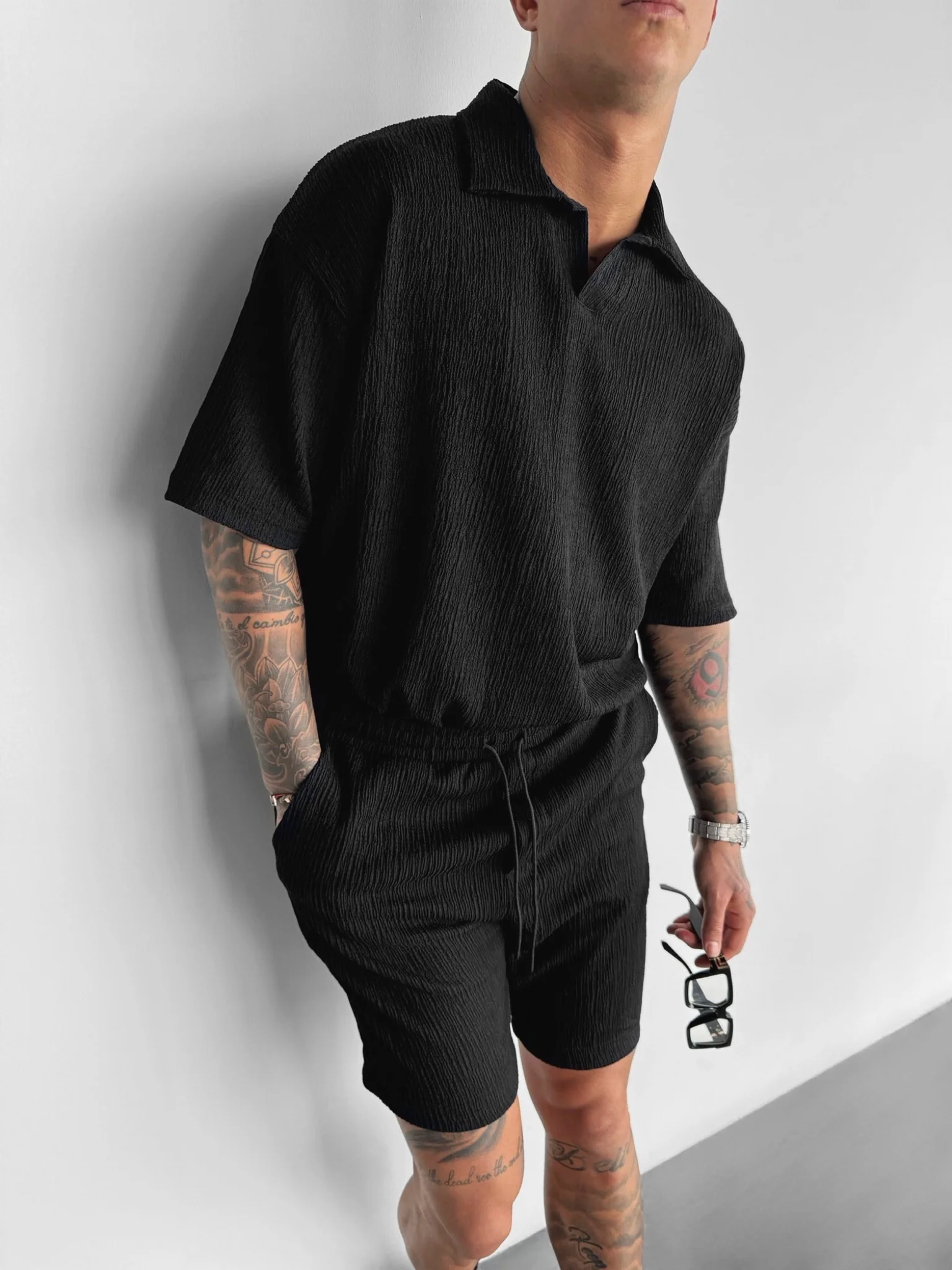 Loose Fit Crepe Shorts - Black - Image 3