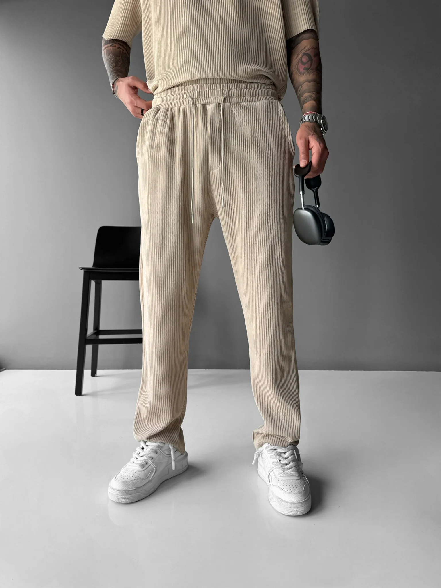 Loose Fit Ribbed Trousers - Beige - Image 4