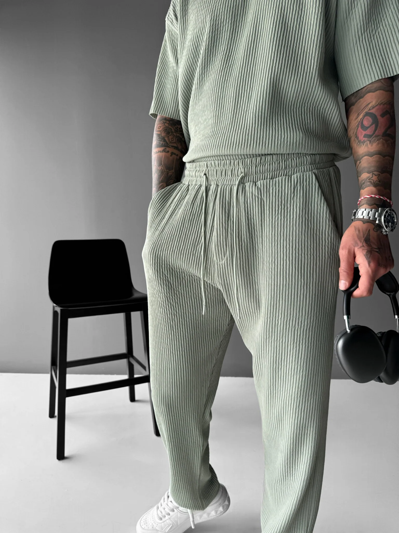 Loose Fit Ribbed Trousers - Green - Image 4