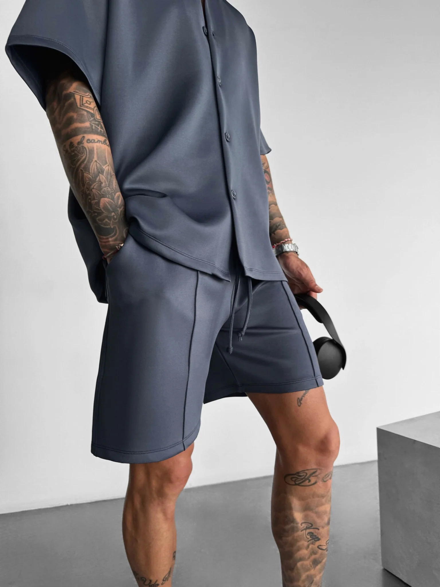 Loose Fit Seam Diver Shorts  - Anthracite - Image 3