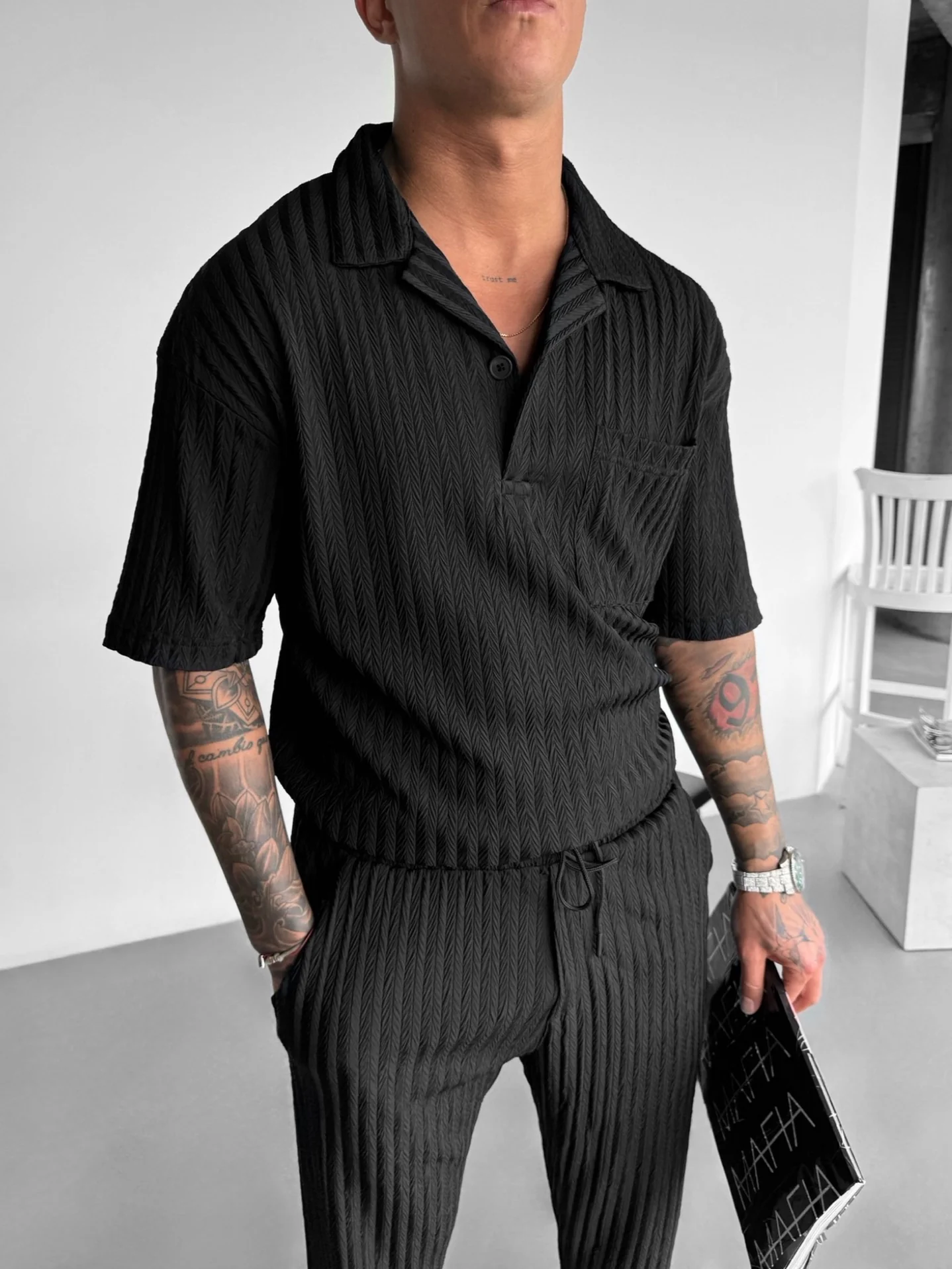 Oversize Structured Polo T-Shirt - Black - Image 3